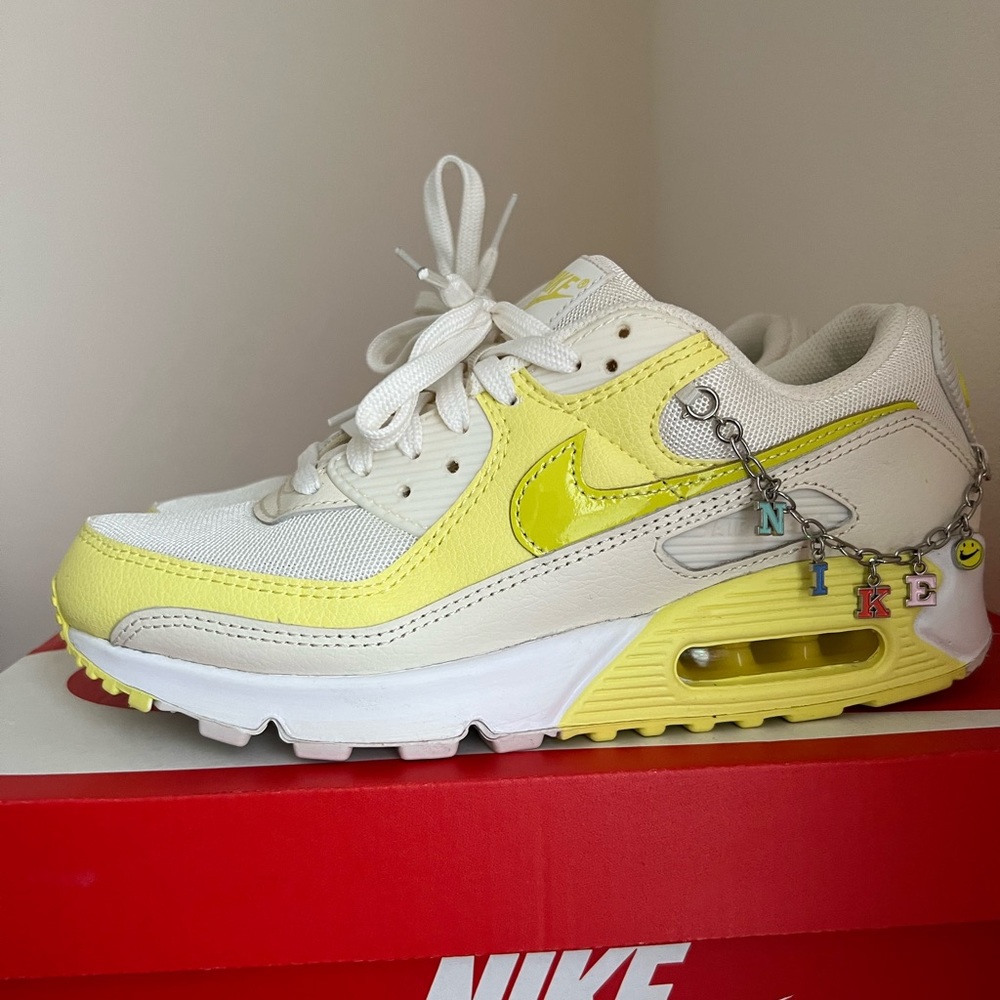 Women’s Air Max 90 SE